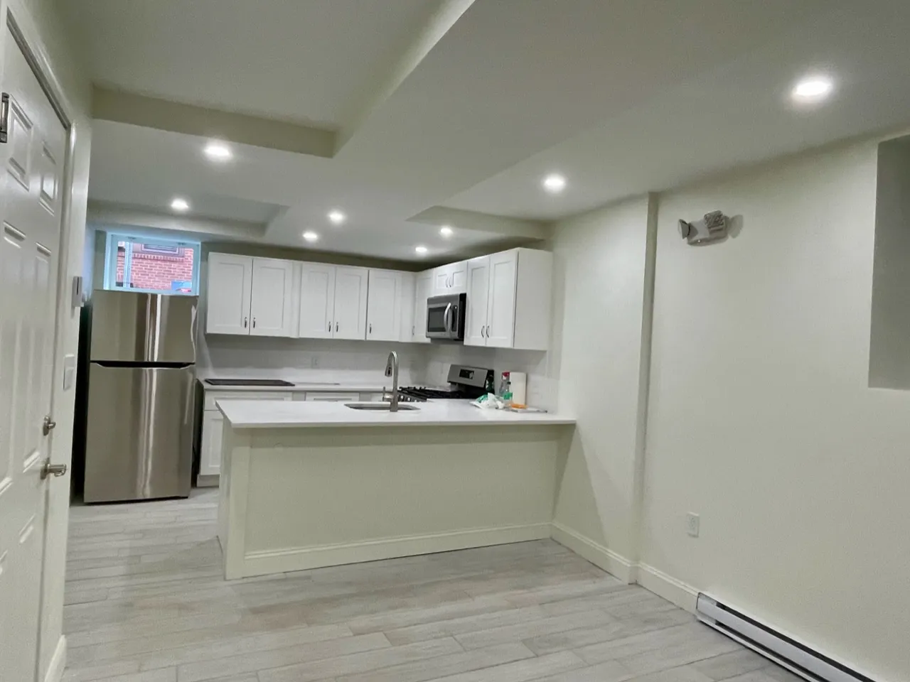 49 Charter St, North End