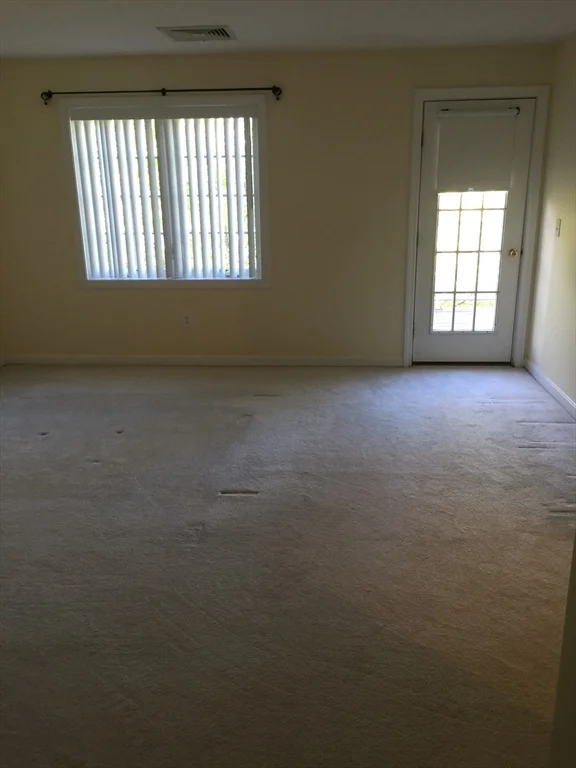 7 Conant Rd, Winchester