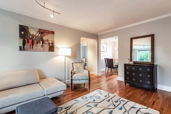 21 Englewood Ave, Corey Hill