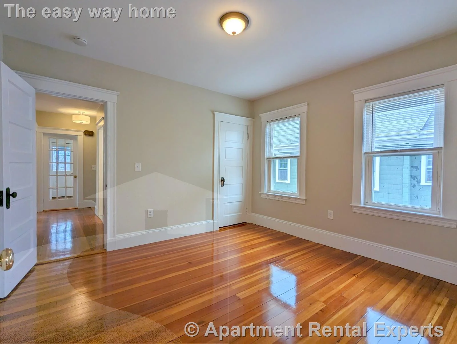 35 Trowbridge St, East Arlington