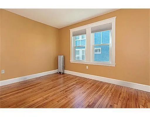 67 Fairfax St, West Somerville