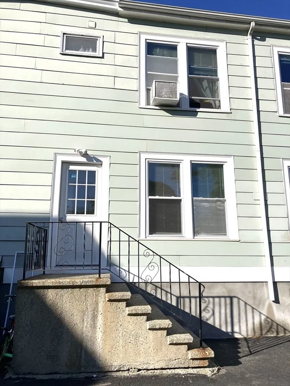 798 Summer St, Lynn