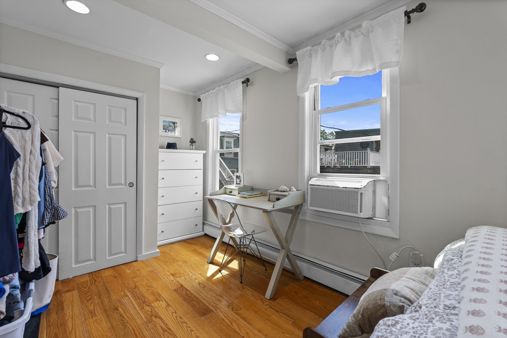 7 Burrill Pl, South Boston