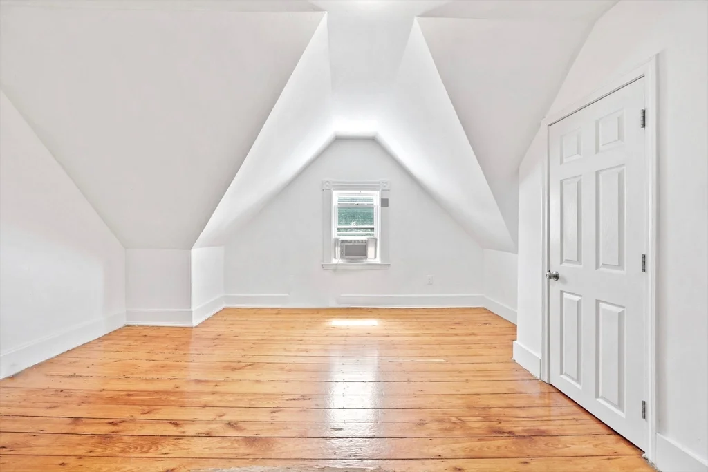 48 Ashland St, Malden