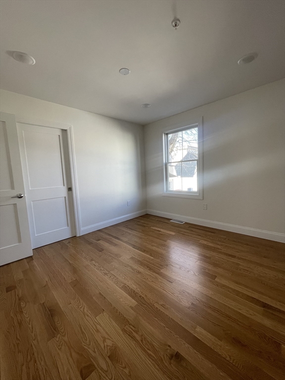 40 Everett St, Everett