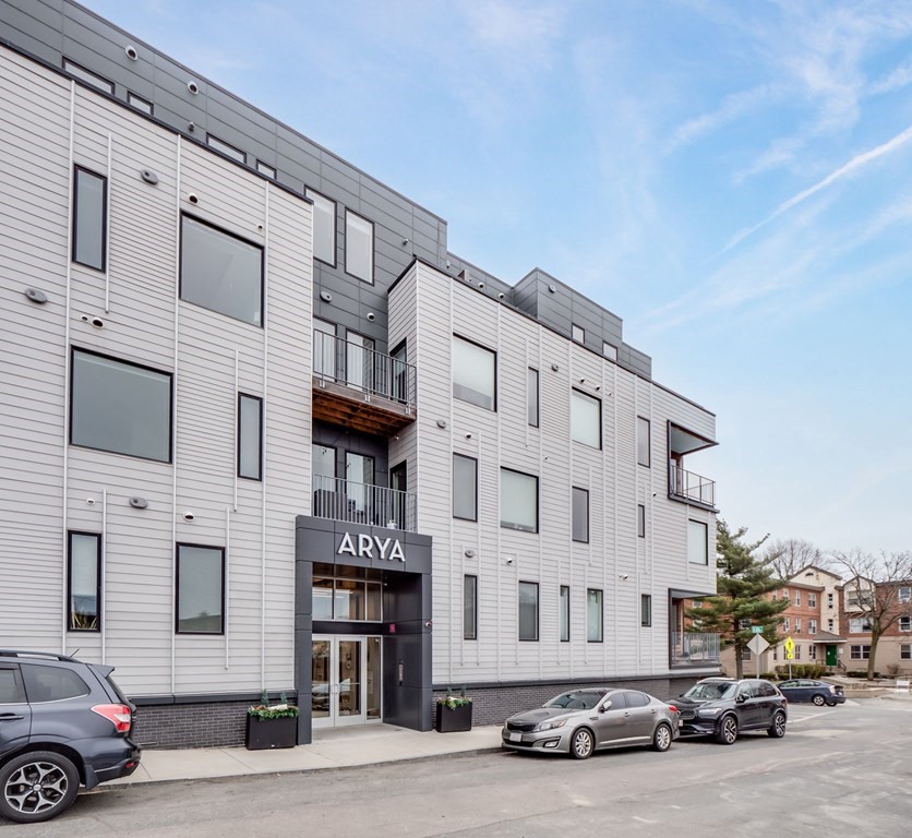 2 West 6th St, South Boston