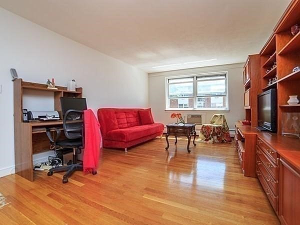 14 Commonwealth Ct, Brighton