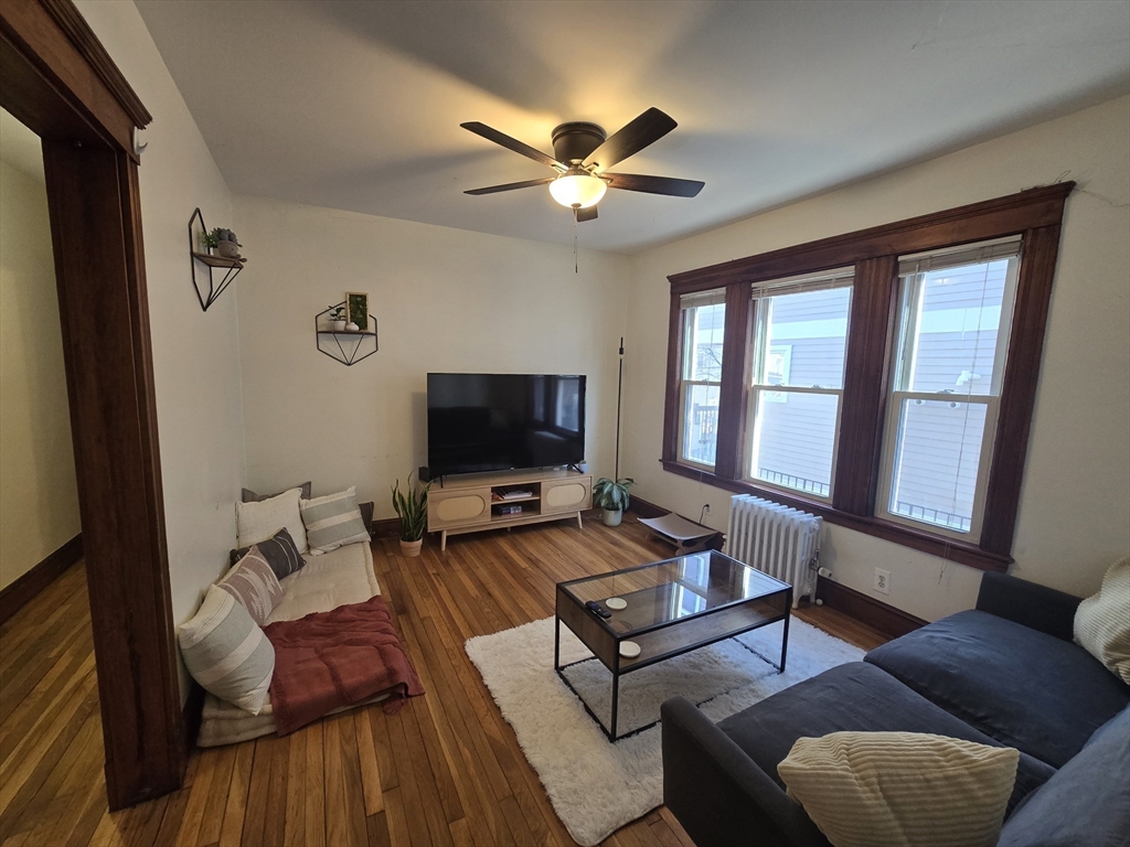 38 Hillside St, Mission Hill