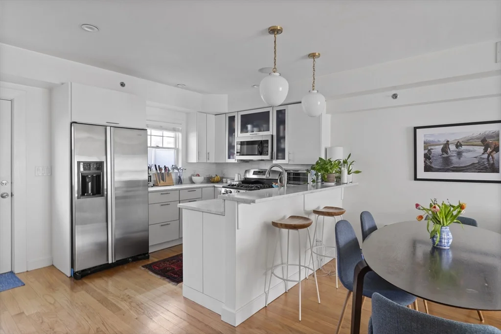 35 Middle St, South Boston