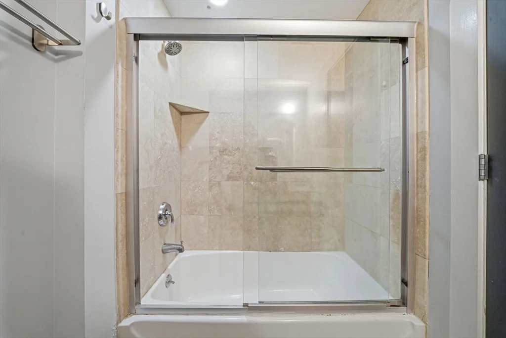 533 Cambridge St, Allston