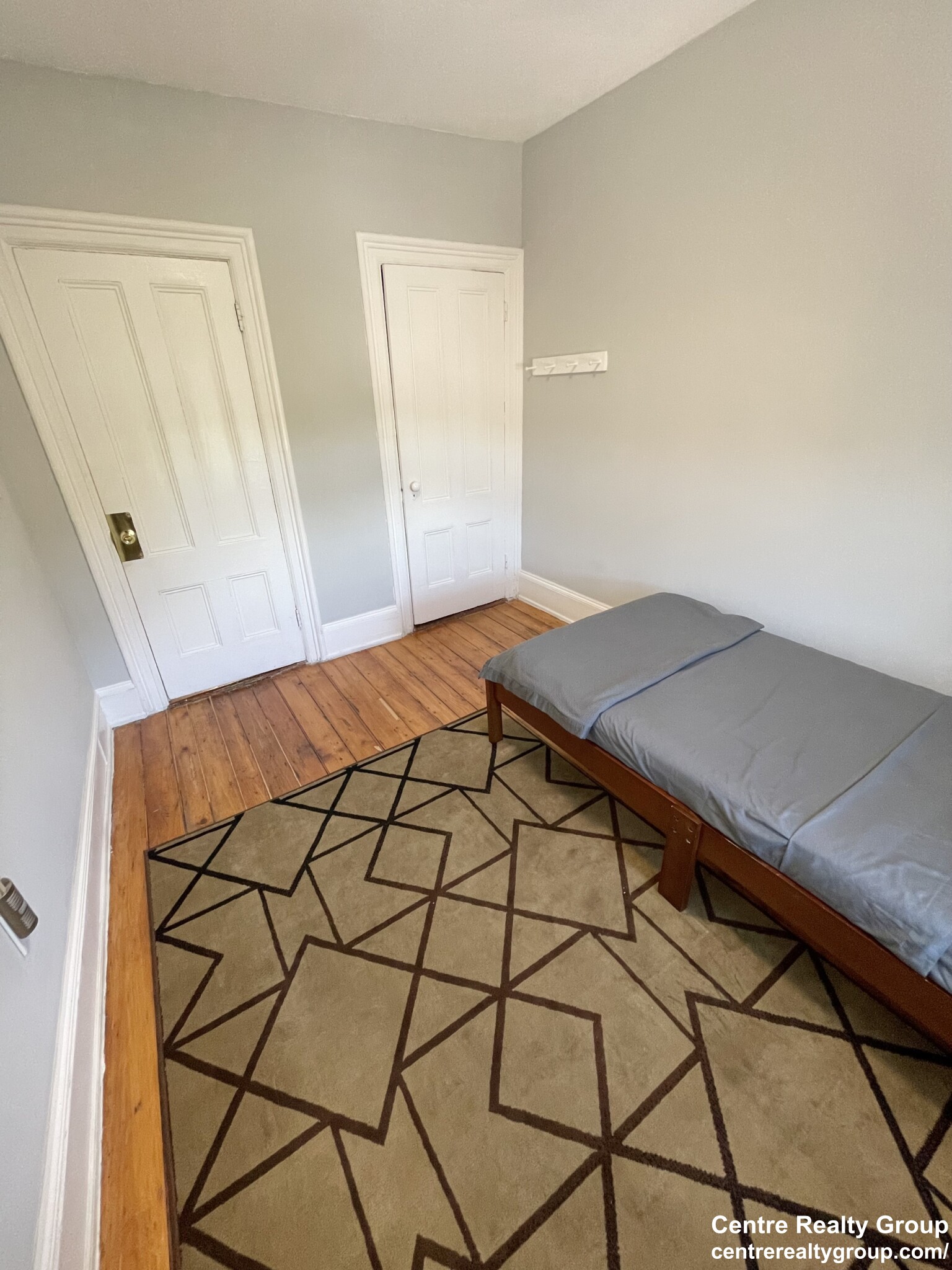94 Mount Pleasant Ave, Roxbury