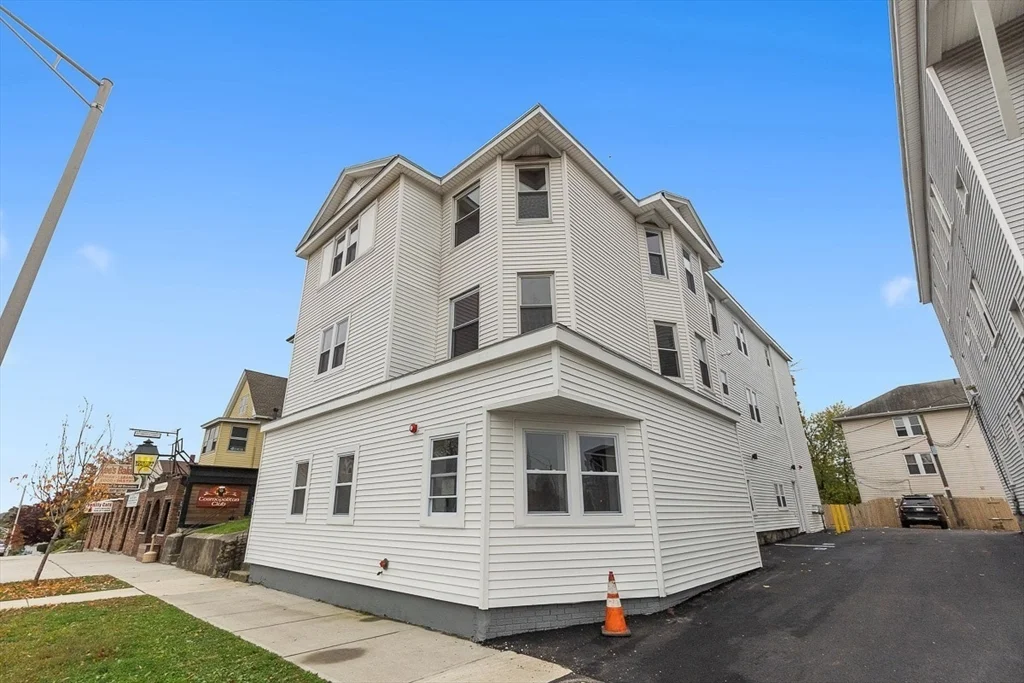 92 Hamilton St, Worcester