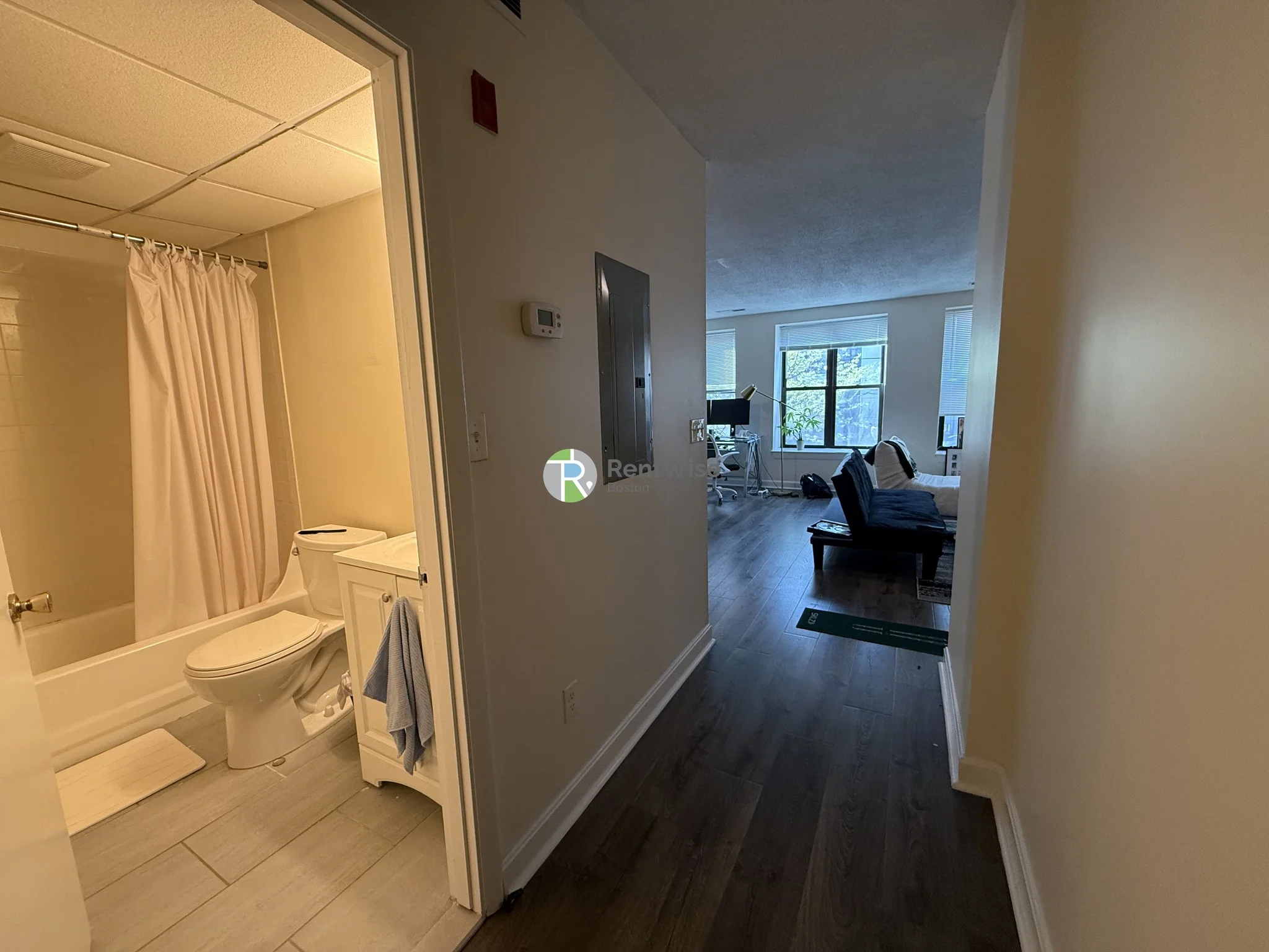 1089 Boylston St, Fenway