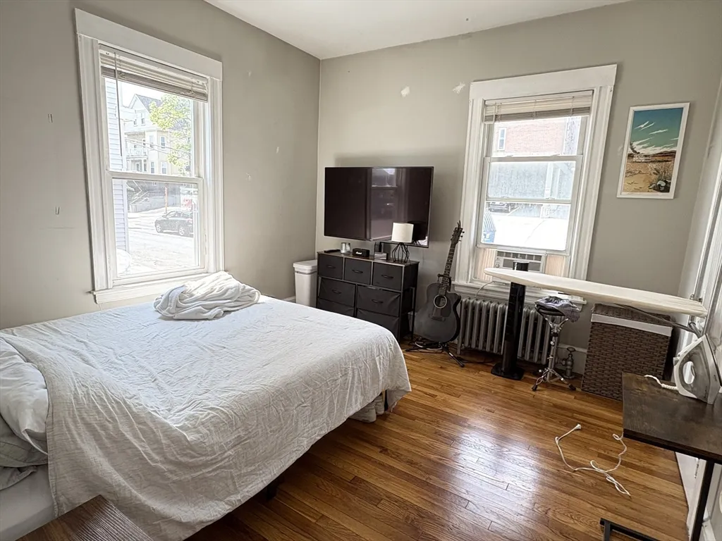 271 Highland Ave, Powder House Square