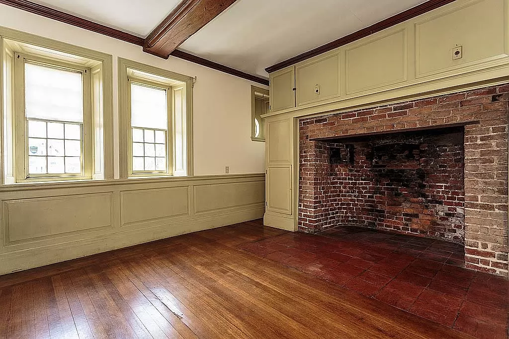 350 Riverside Ave, Medford