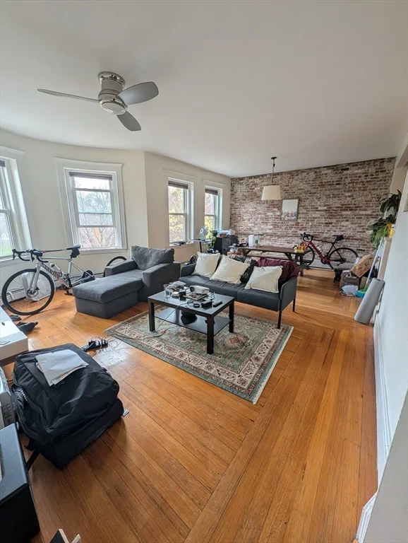 256 Aspinwall Ave, Riverway Island