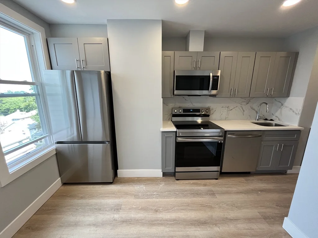 31 Faywood Ave, East Boston