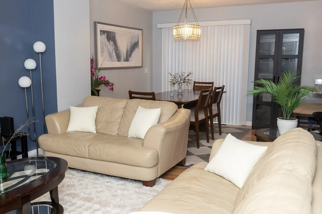 129 Quinapoxet St, Holden