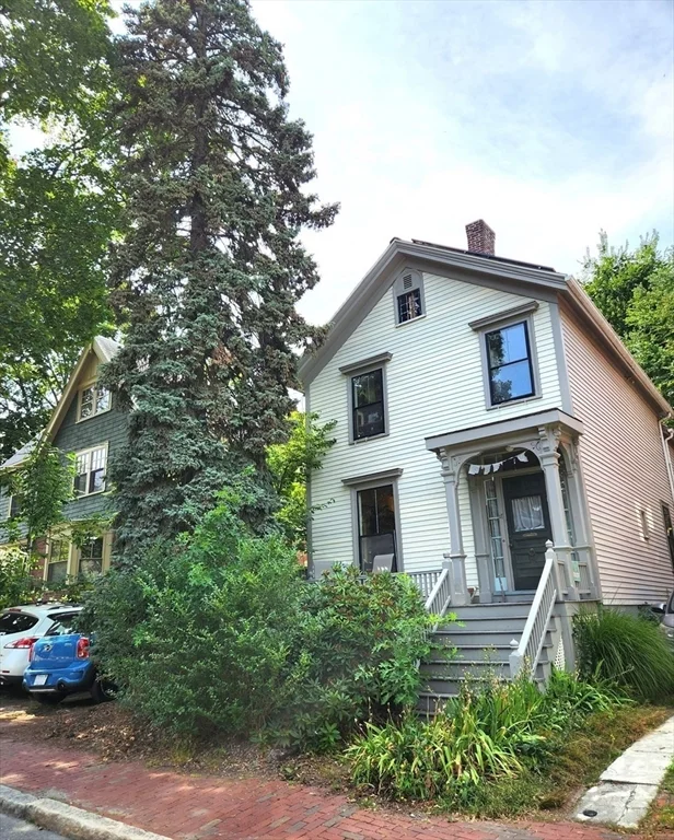 17 Clinton, Mid Cambridge