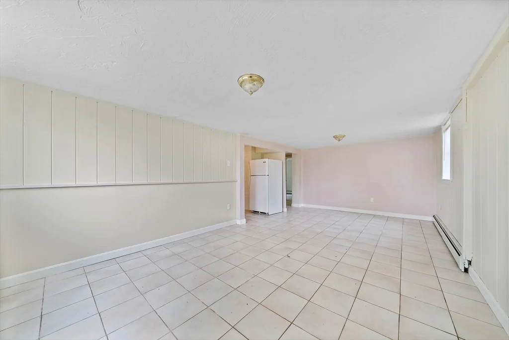 52 Beach St, Plymouth