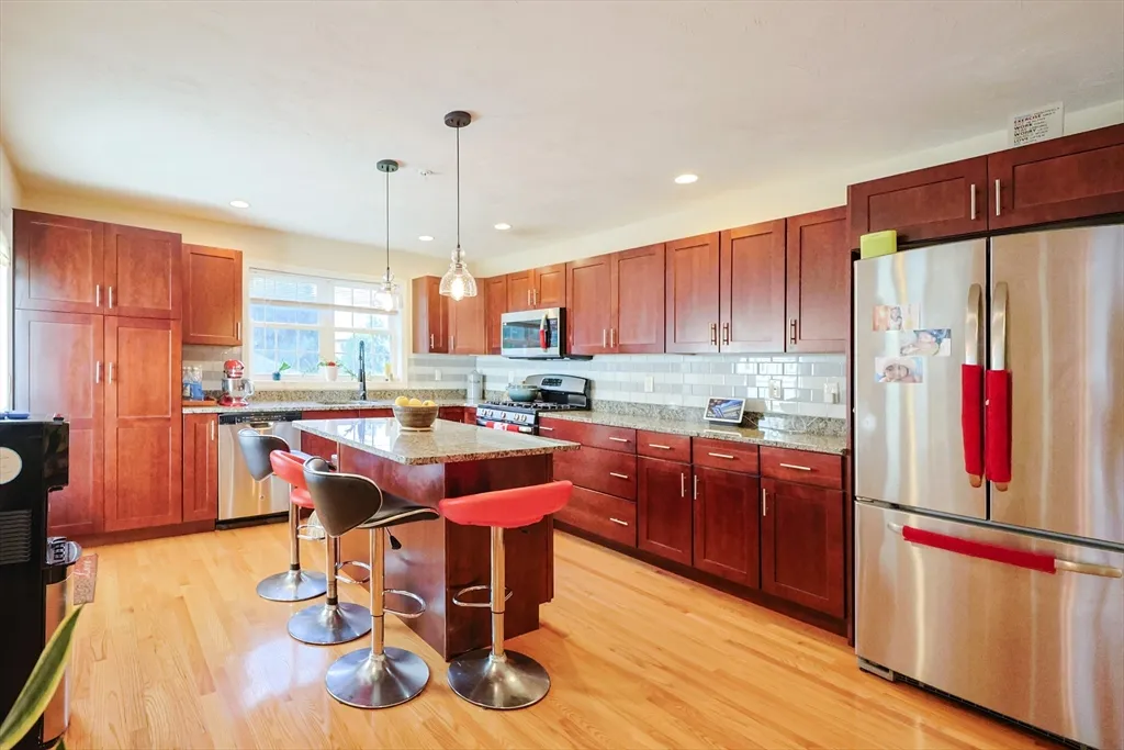 8 Patriots Blvd, Hopkinton