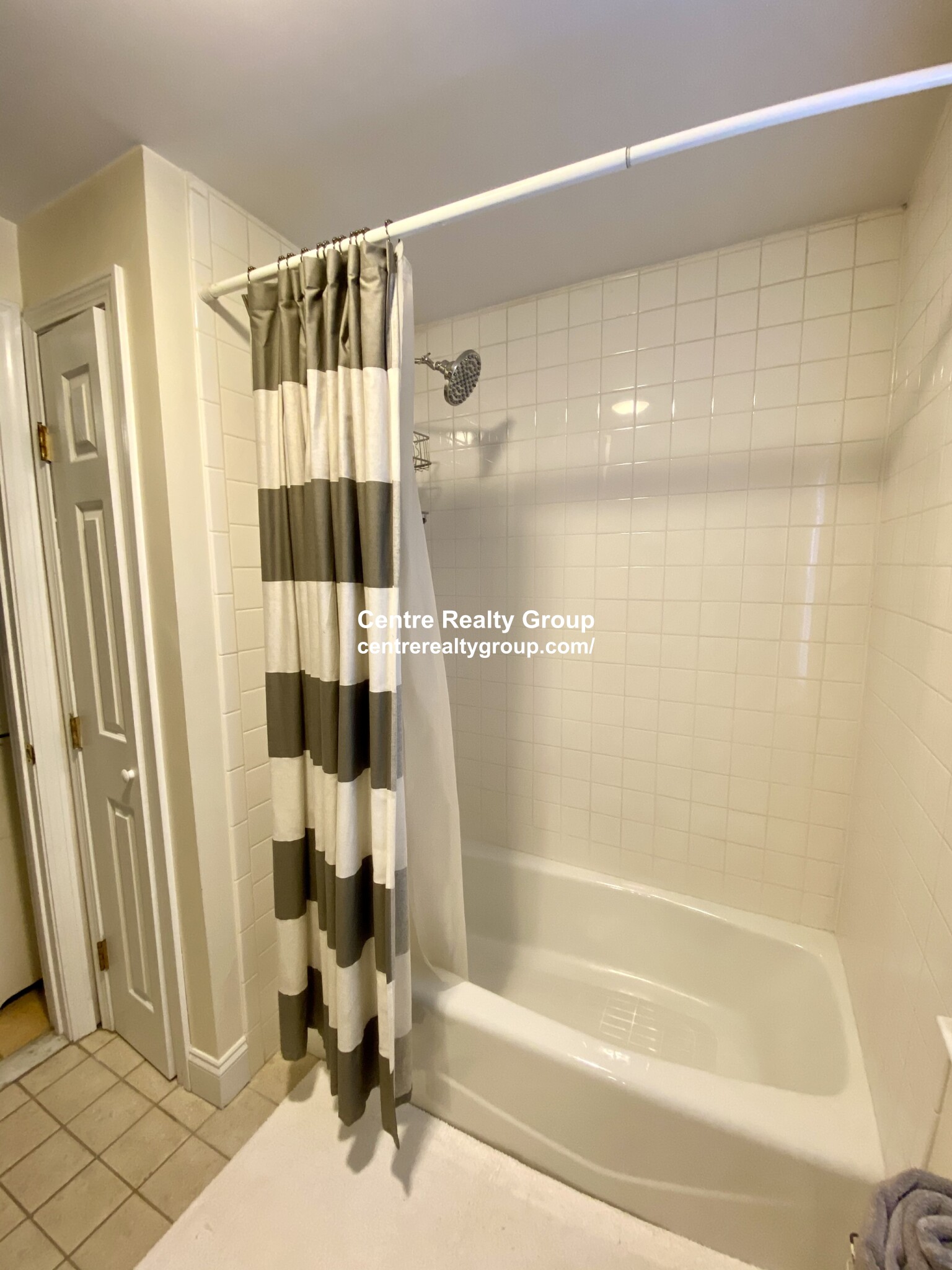 975 Chestnut St, Newton Upper Falls