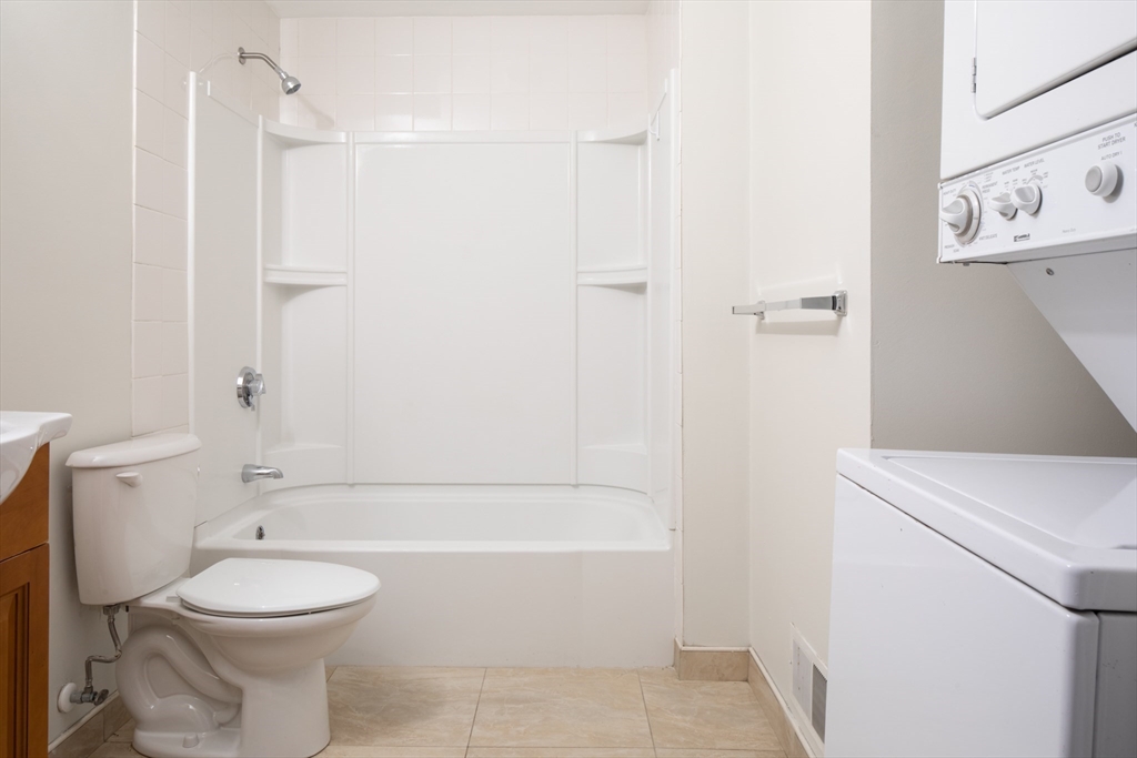 45 Chelsea St, East Boston