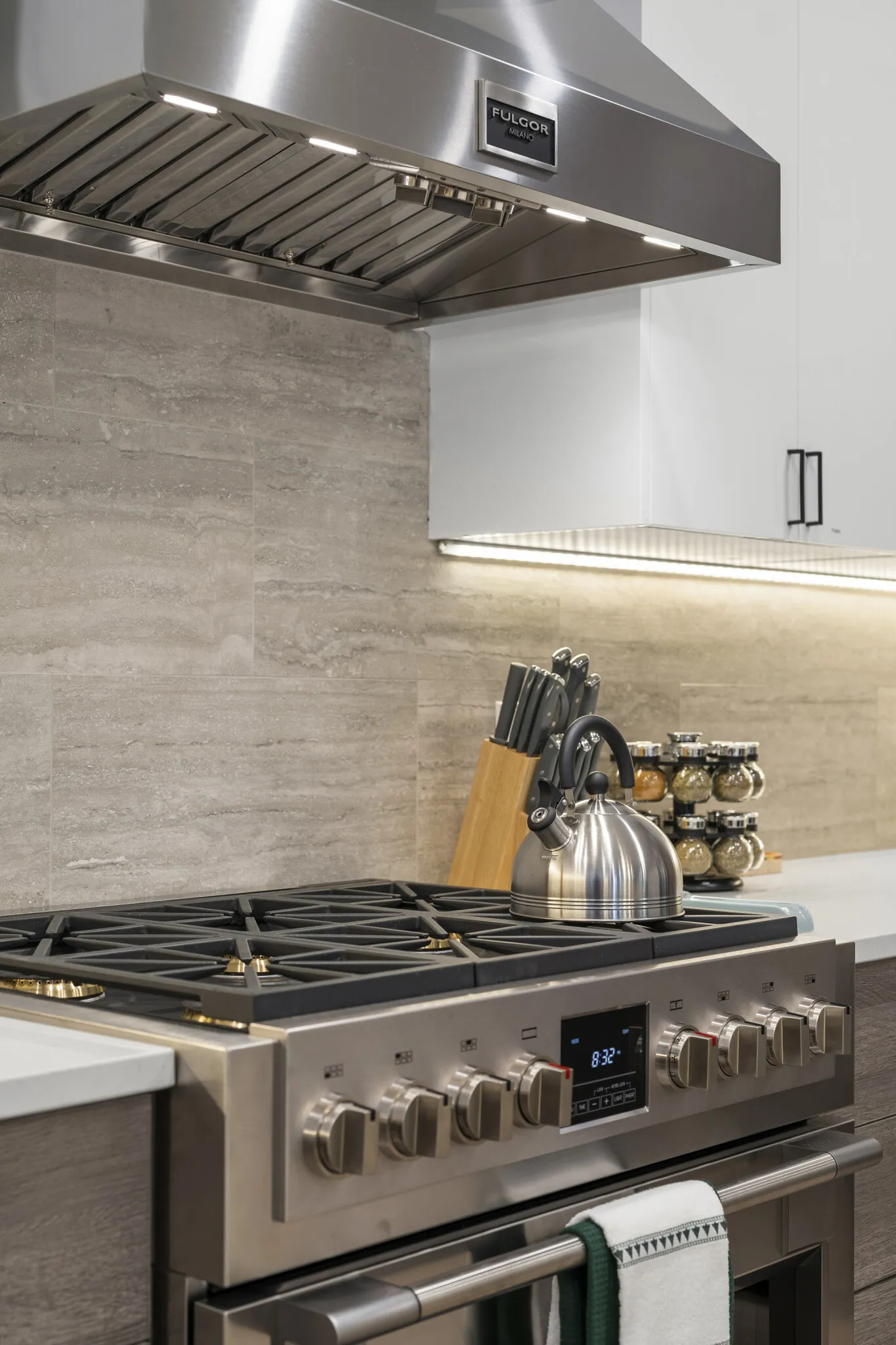 21 Bolton St, South Side