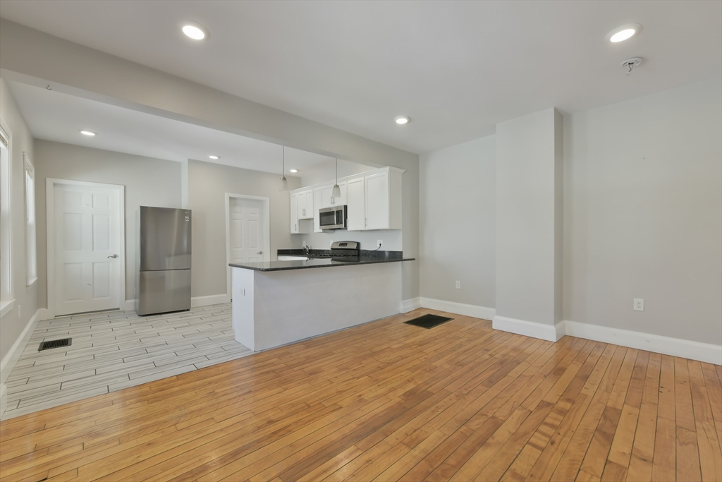 10 Howell Ct, Chelsea