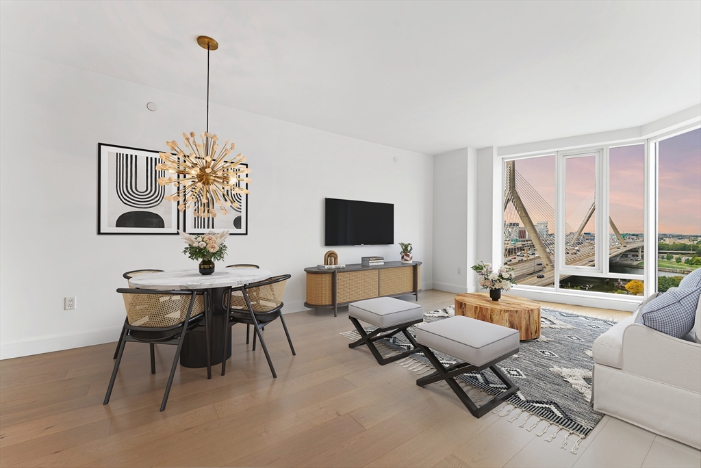 100 Lovejoy Wharf, Waterfront