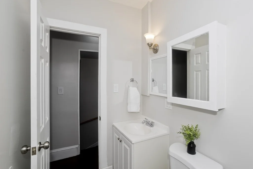 68-70 Ottawa St, Agawam