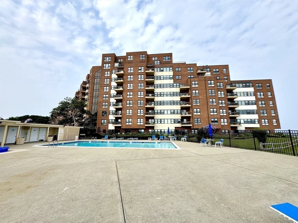 1 Seal Harbor Rd, Winthrop