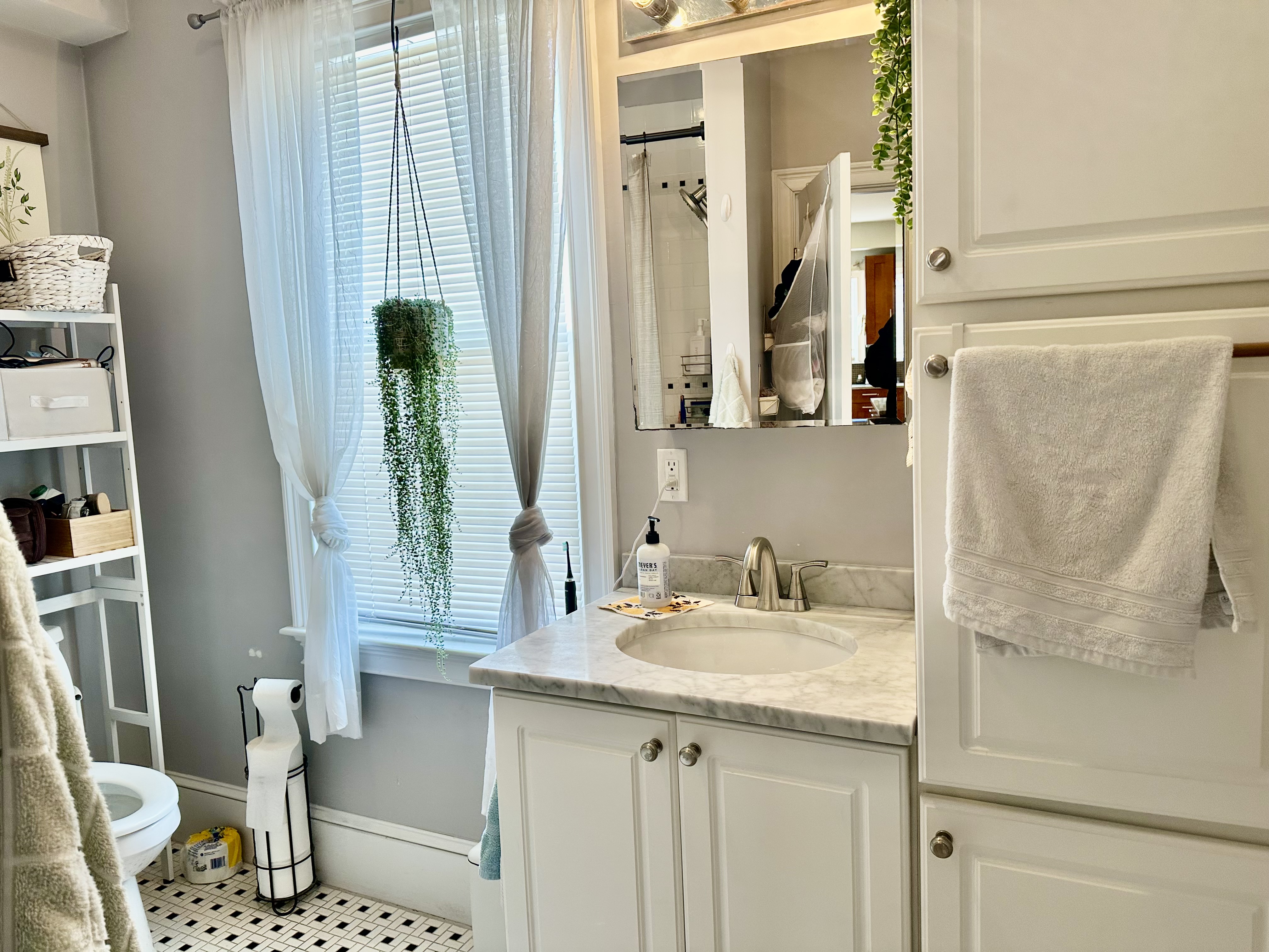 97 Dover St, Davis Square