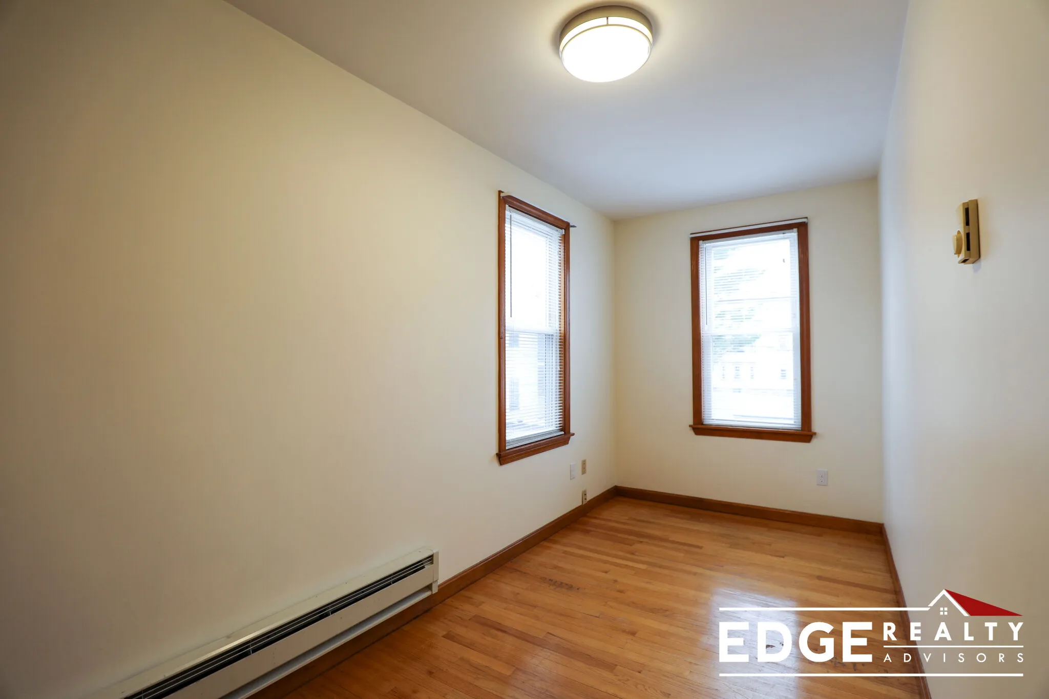 12 Montcalm Ave, Oak Square