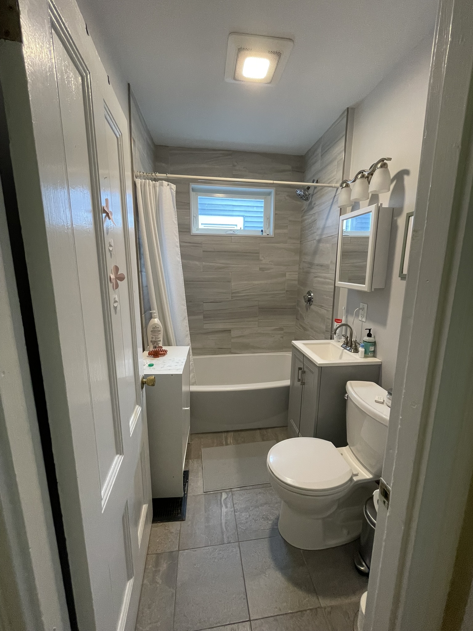 1 Bellevue Ter, South Medford