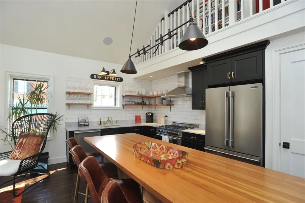 25 Broad St, Nantucket