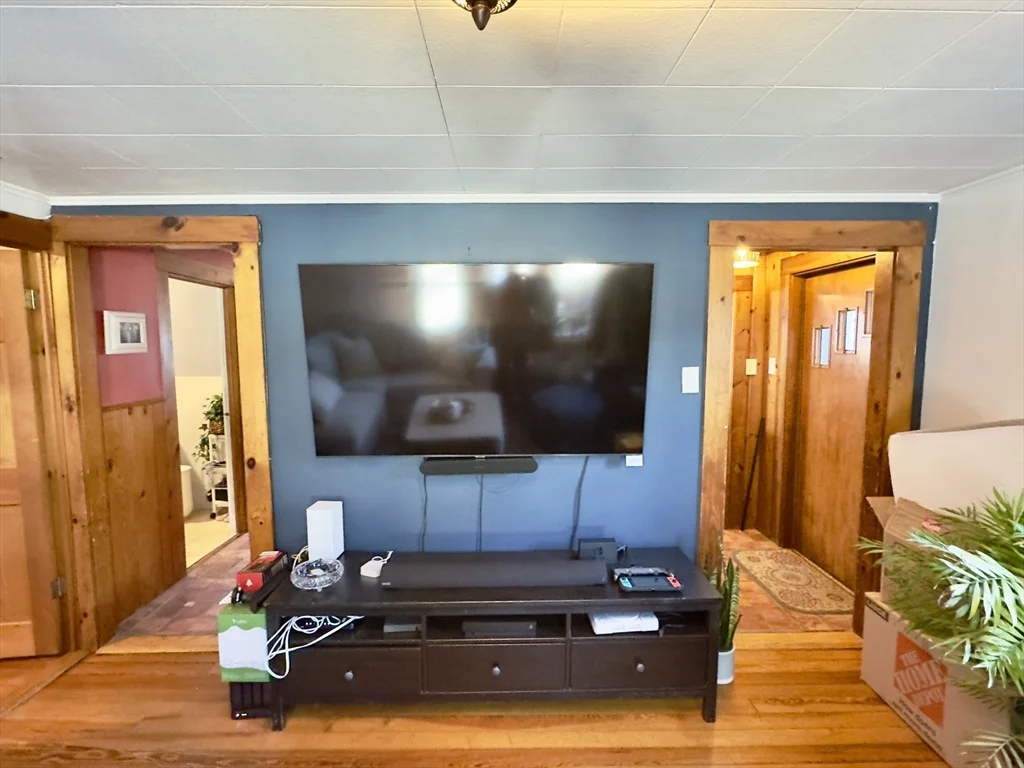 8 Fox Point, Dorchester