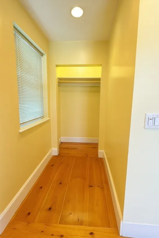 2 Centre St , Ter, Roxbury