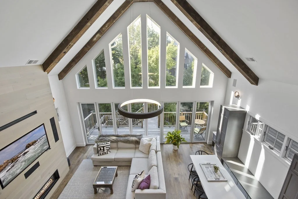 719 E 2nd St, South Boston