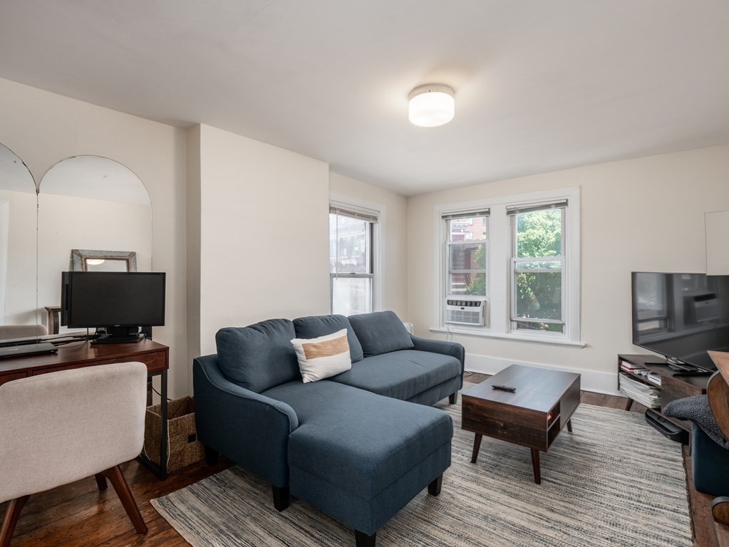 149 Dorchester St, South Boston