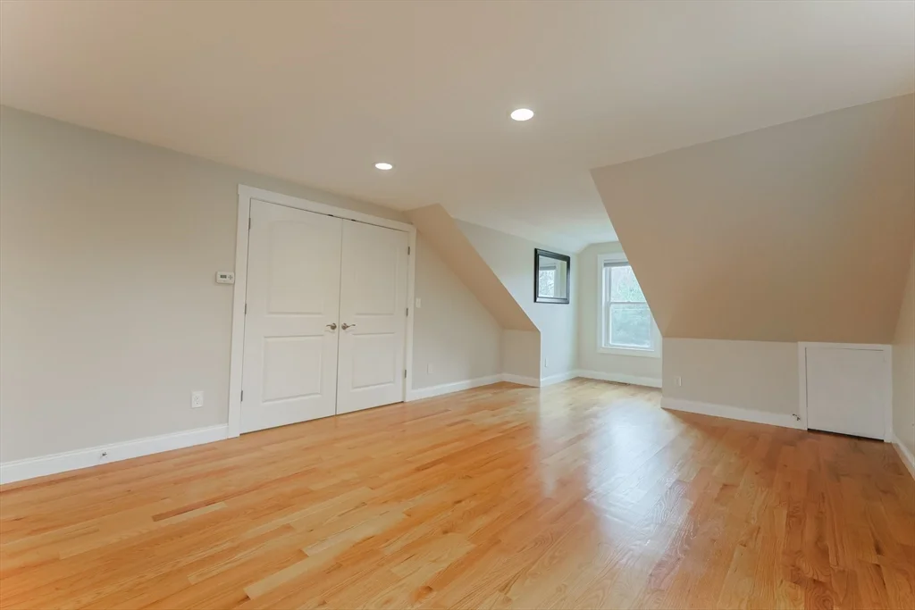 24 Charles St, Westborough