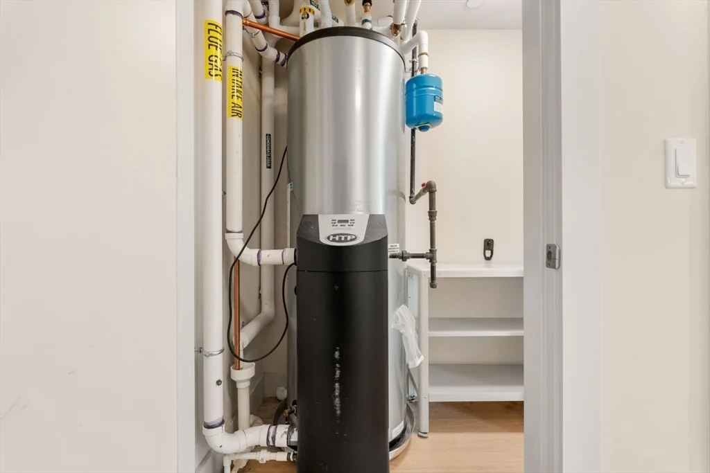 121 Portland St, West End