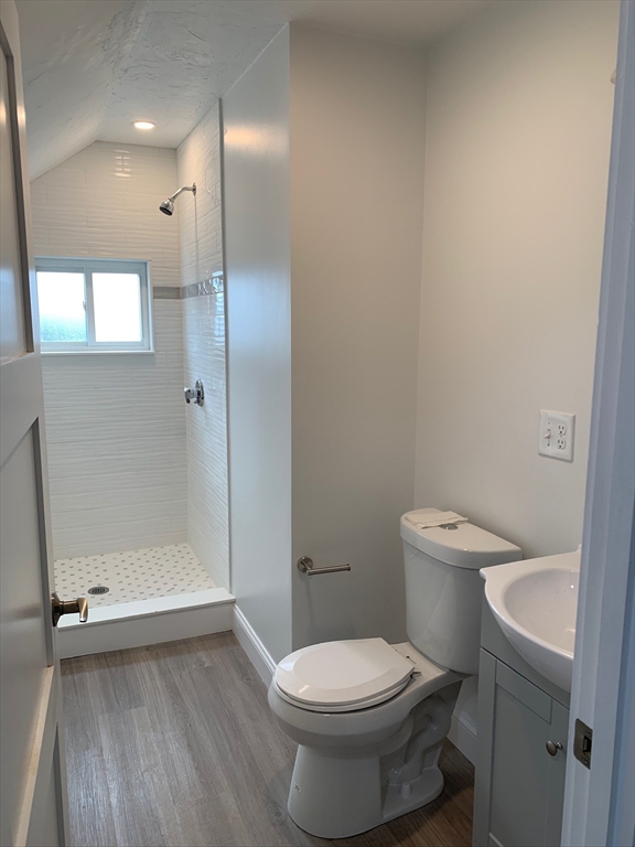 527 Nantasket Ave, Hull