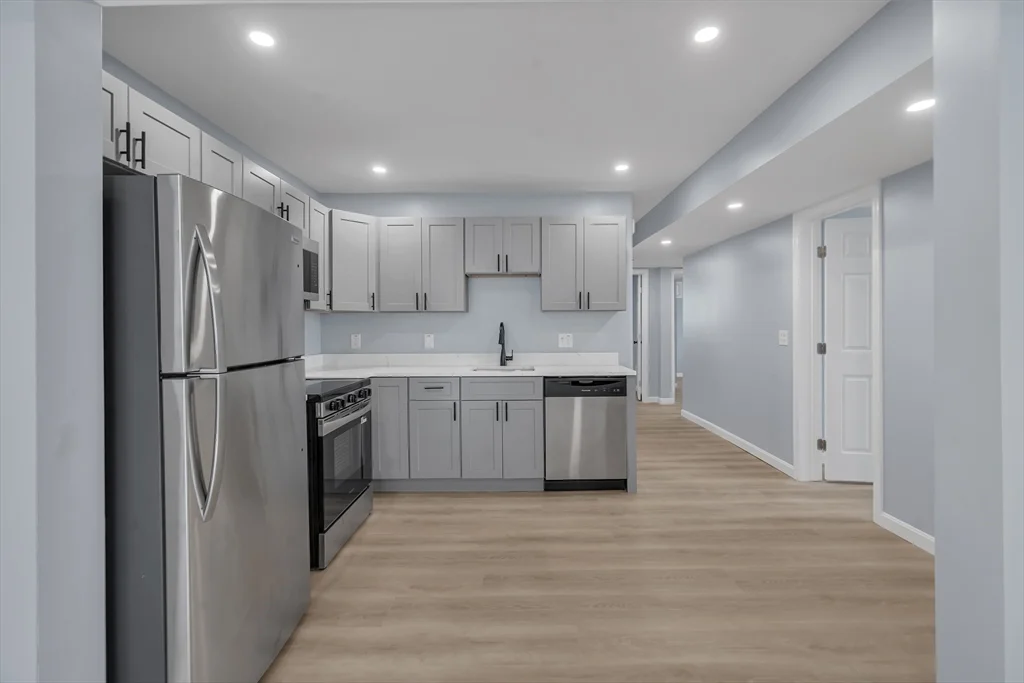 160 Chatham, Providence