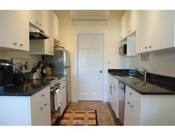 76 Commonwealth Ave, Back Bay