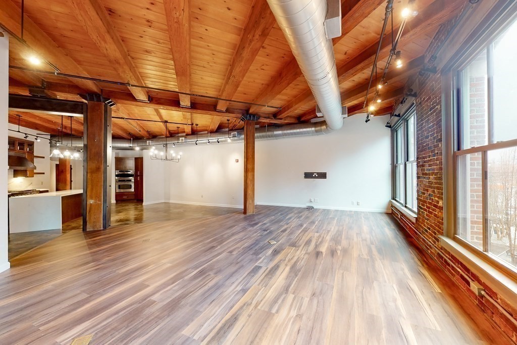 35 Channel Center St, Seaport District