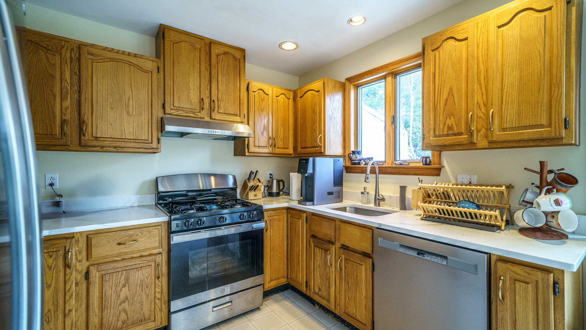 16 Central Ave, Newtonville