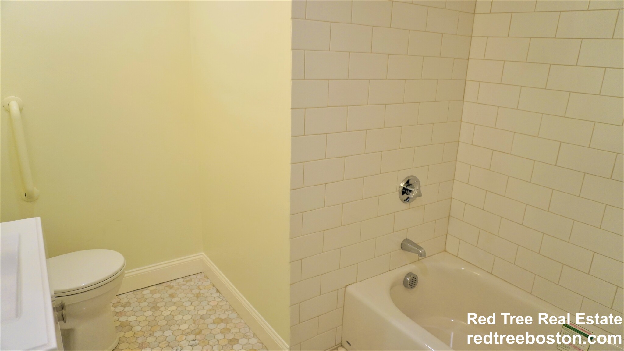 1712 Beacon St, Brookline