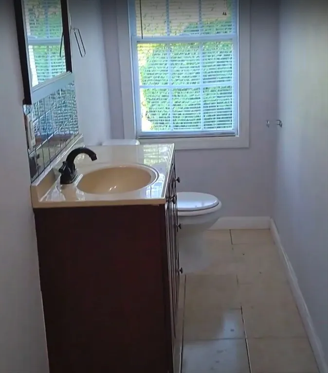 158 Baker St, West Roxbury