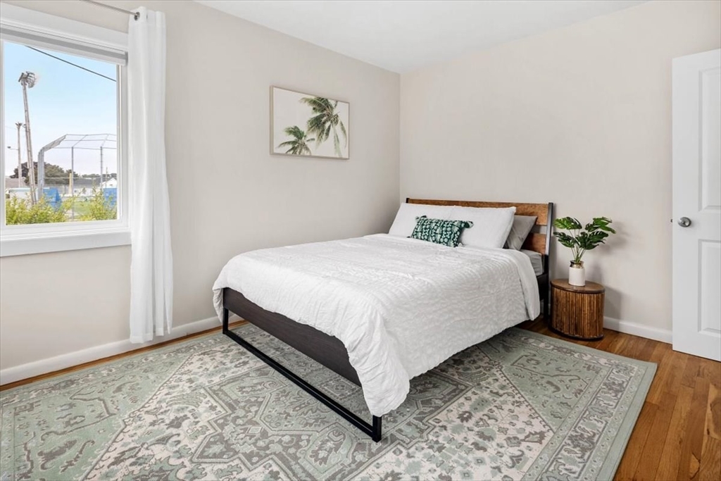 80 Central Ave Summer, Hull